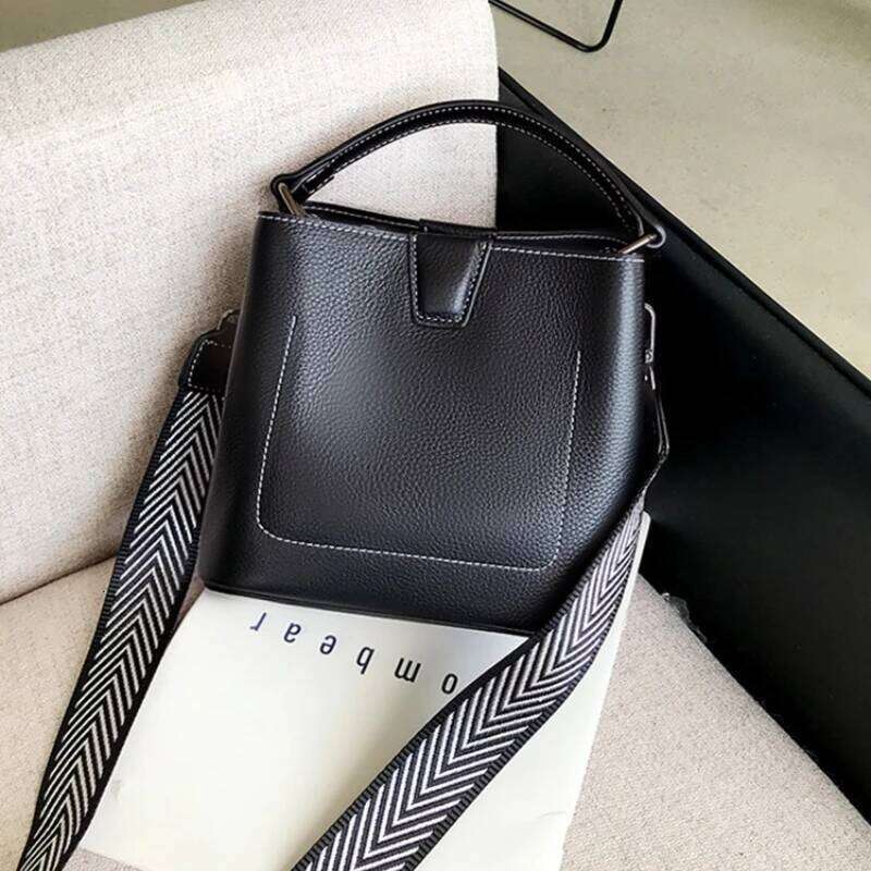 Fashion Bucket Simple Handbag, Leather Hundred Shoulder Crossbody Bag, Head Layer Cowhide Women's Bag