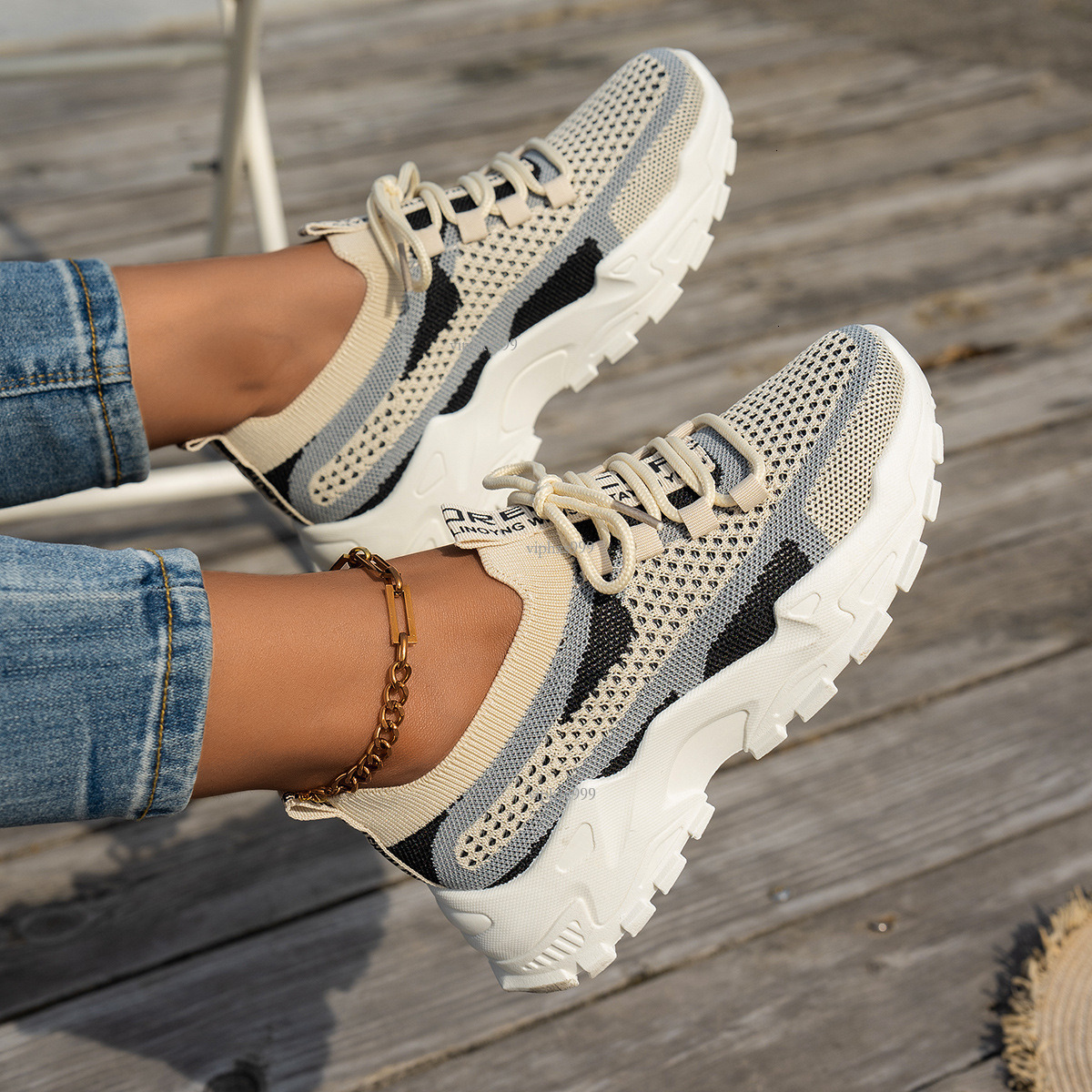 Slip-on Designer Shoes Flyknit Mesh Shoes For Women Cross-border Dropshipping Style All-season Versatile Outdoor Running Thin Breathable Casual Shoes 