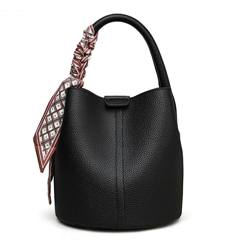 Niche Bucket Large Capacity Crossbody 2025 New Women's Fashion Handbag Versatile Handheld Shoulder Bag