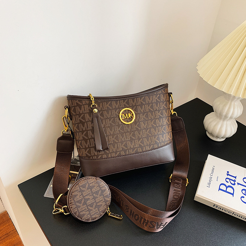 Free Shipping Trendy Women's Bags New Fashion Retro Designer Print Luxury Crossbody Bucket Bag Large Capacity Shoulder Bag