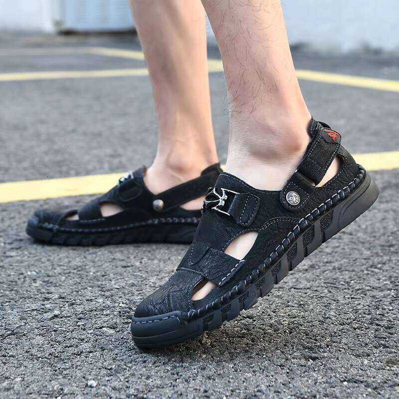 Hot Men's Outdoor Closed-Toe Fashion Large Size Sandals Casual Beach Shoes for Men