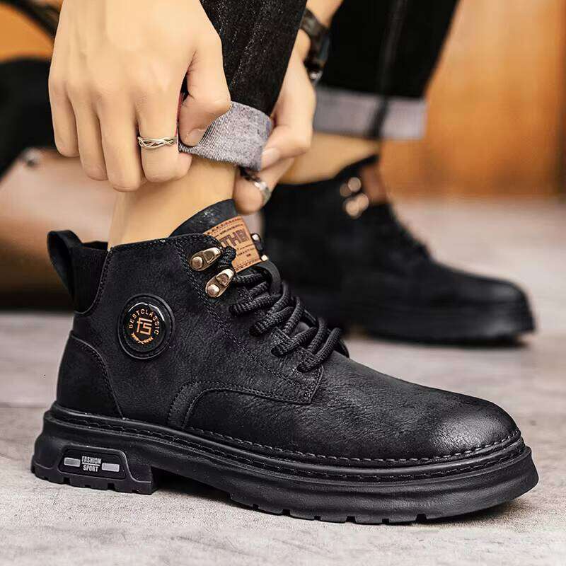 2023 Top Selling Waterproof Casual Boots Men Shoes Fashion