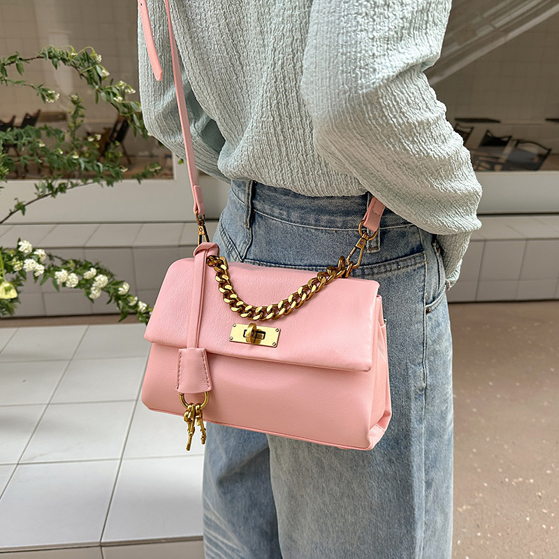 Crossbody Simple Fashion C Brand Same Style Korean Version High-end Versatile Chain Women's Commuter Shoulder Bag Women