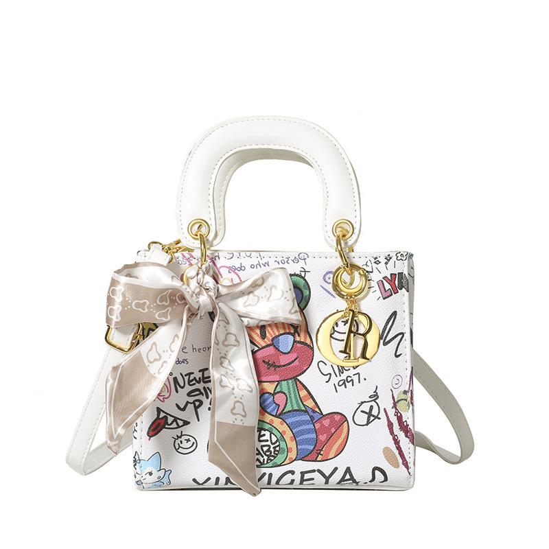 Free shipping 2025 new designer Shoulder Bags For womans ladies flap Graffiti lady square handbag women crossbody Underarm bag