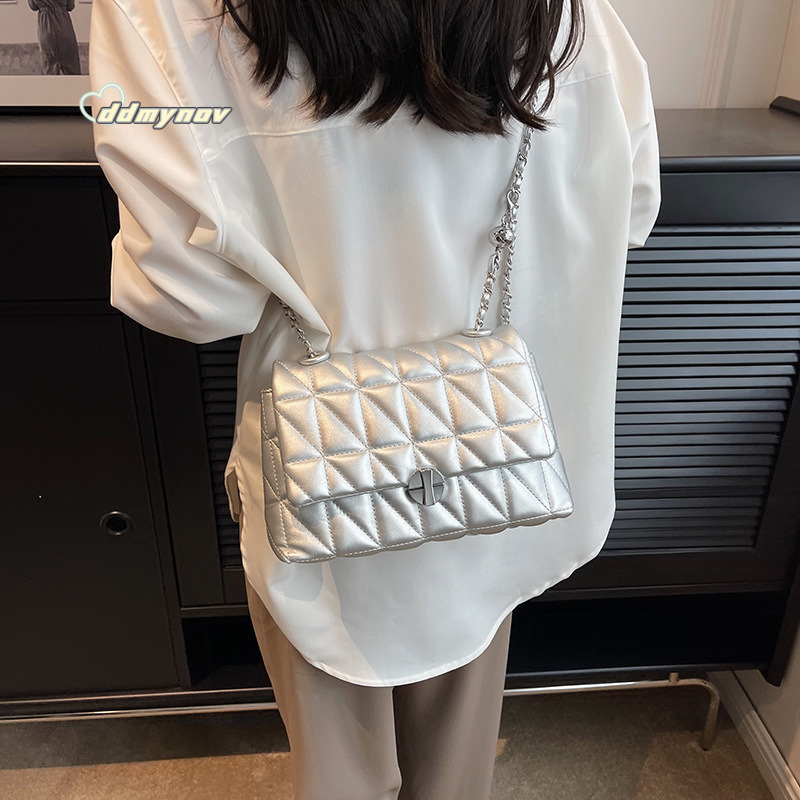 High-Quality Versatile Summer Women's 2023 New Korean Style Quilted Elegant Chain Niche Super Popular Shoulder Underarm Bag ddmynov