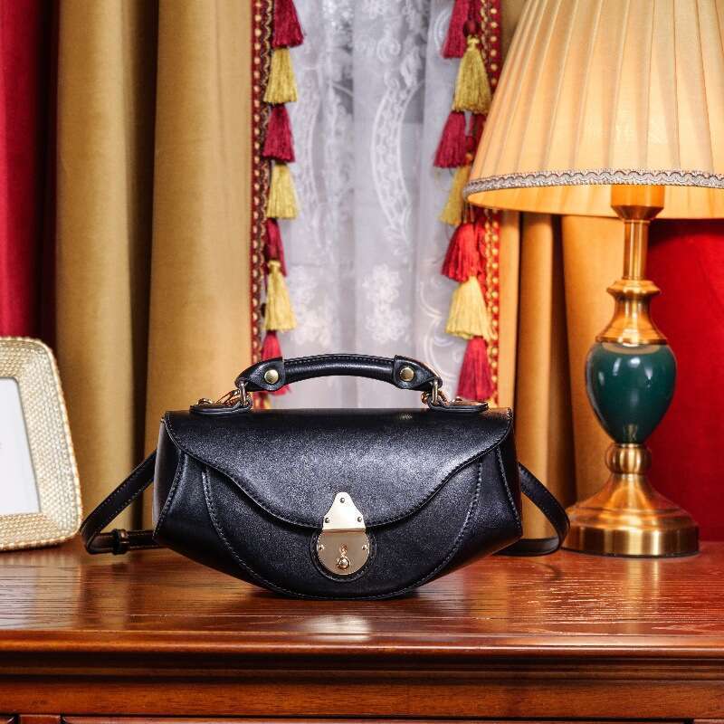 New Genuine Leather Texture Small Boat Smooth Sailing First Layer Cowhide Crossbody Niche Versatile Handbag Shoulder Bag