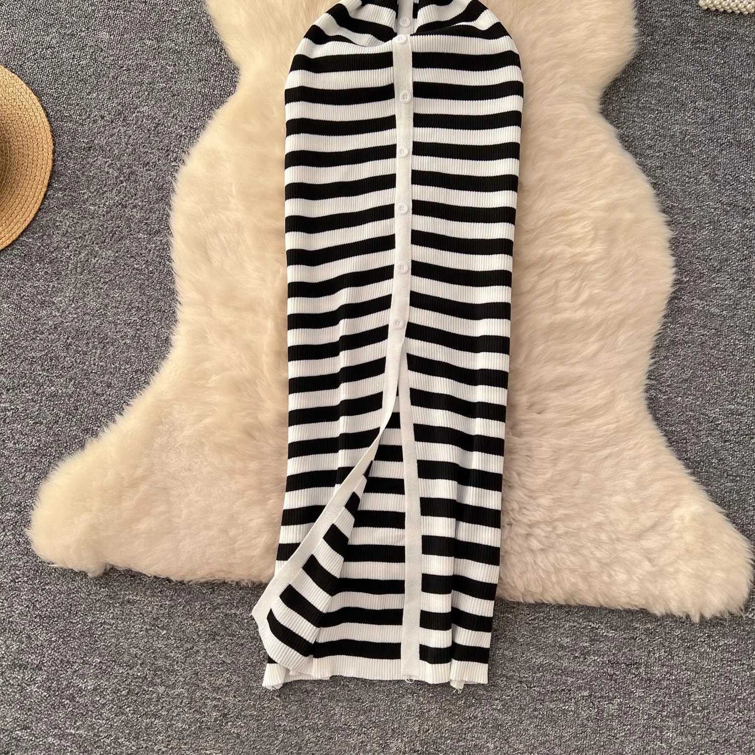 YuooMuoo Chic Fashion Sexy Wrap Hips Knitted Maxi Dress 2025 Summer Women Single-breasted Stripes Sweater Dress Streetwear Robes XJ250610