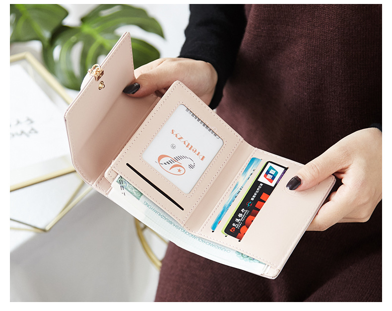 Free Shipping 2025 New Designer Bag Short, Women's Cute Style Wallet Exquisite And Practical Multifunctional Coin Bag Casual High-quality Card Ba