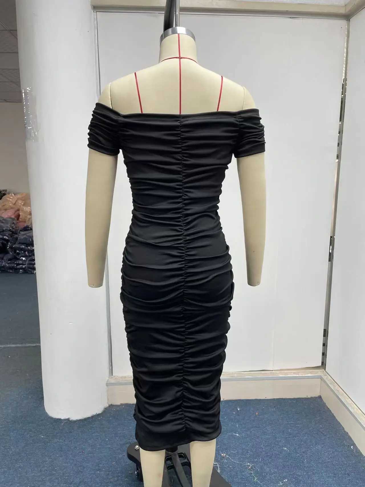 European and American style solid color long skirt elegant temperament summer womens dress one shoulder pleated dress XJ250610
