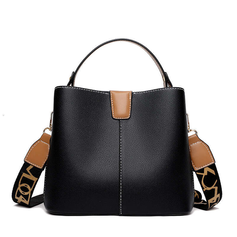 Handbag 2025 Spring New Shoulder Casual Large Capacity Crossbody Bucket Korean Fashion Women's Bag