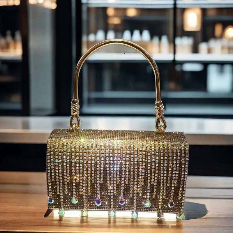 Women 2025 New Internet Celebrity Fresh Hot Dia Rhinestone Fringed Chain Small Square Shoulder Messenger Bag
