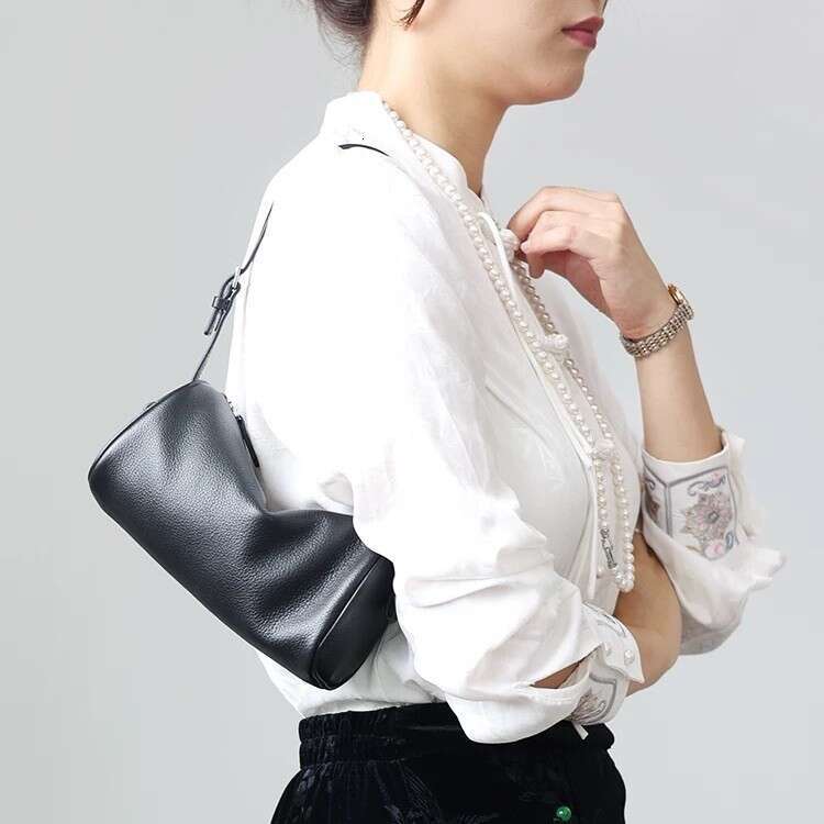 90s Pencil Case Cylinder Minimalist Mini Crossbody Underarm Handheld Pen Holder Bag 2025 Autumn Winter
