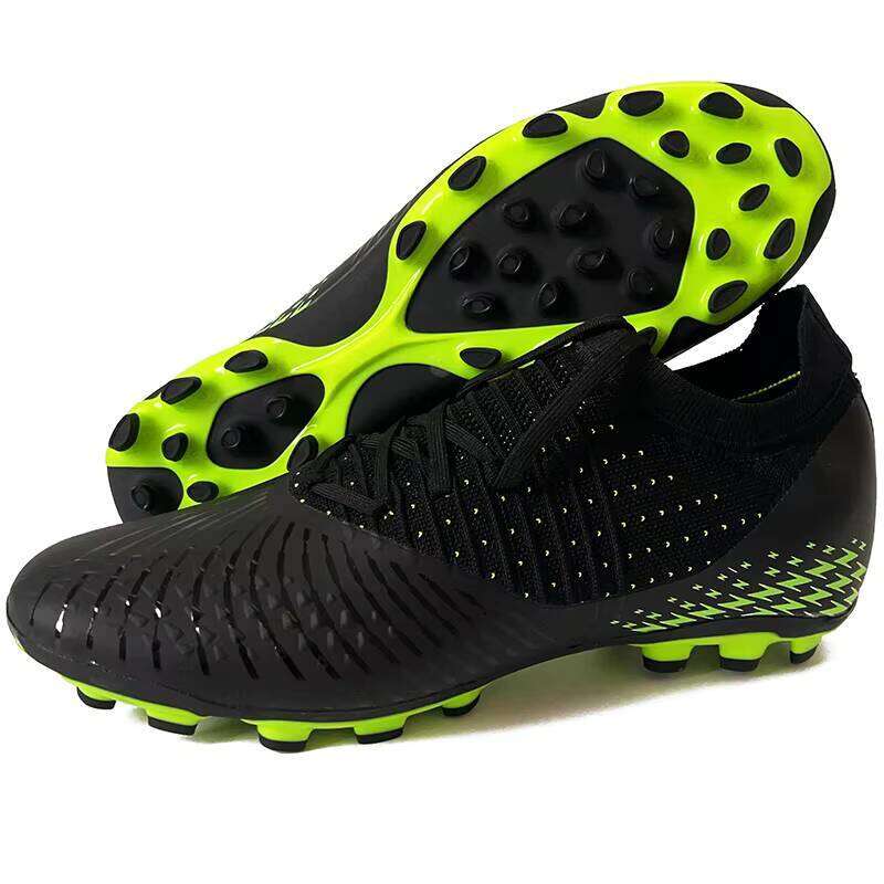 Wholesale High Quality Futsal Sneaker New Model Man Seamless Upper Soccer Sports Shoes Football Men