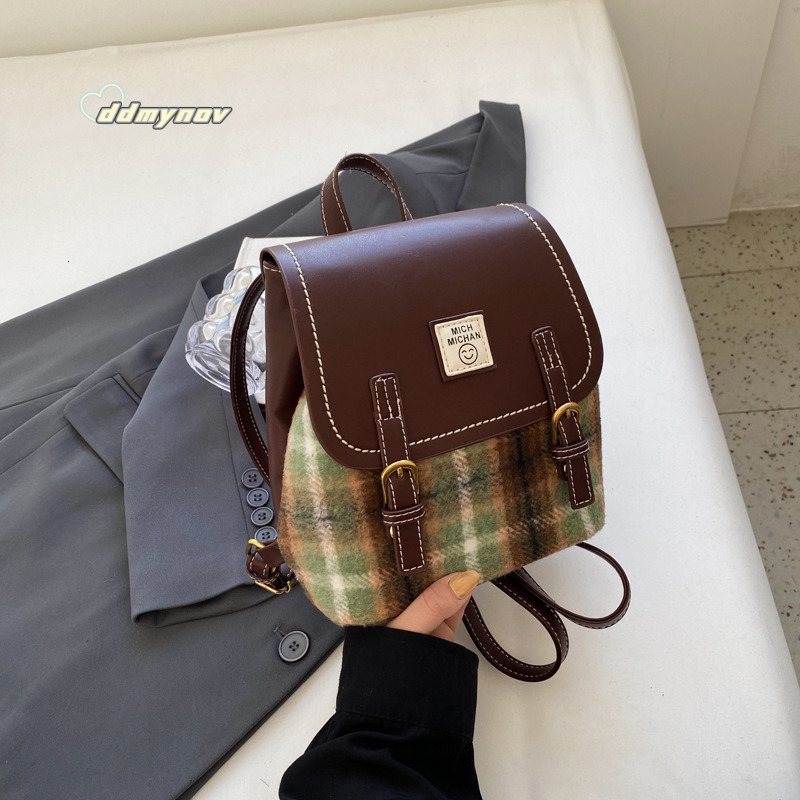 Autumn Winter Woolen Bag Women 2023 New Fashion Plaid Fashionable Handbag for College Students Trendy Small Backpack ddmynov