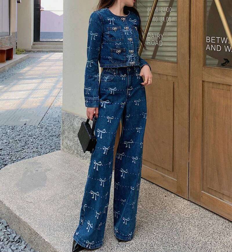 2024 new arrive bow decoration printed Lady Coat long sleeved round neck women denim jacket with pockets, hidden buttons
