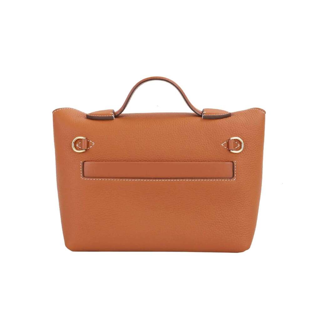 Fashionable High-end Feel Cow Leather Crossbody 2424 Model Large Capacity Commuting Single Shoulder Mail Bag New 2024