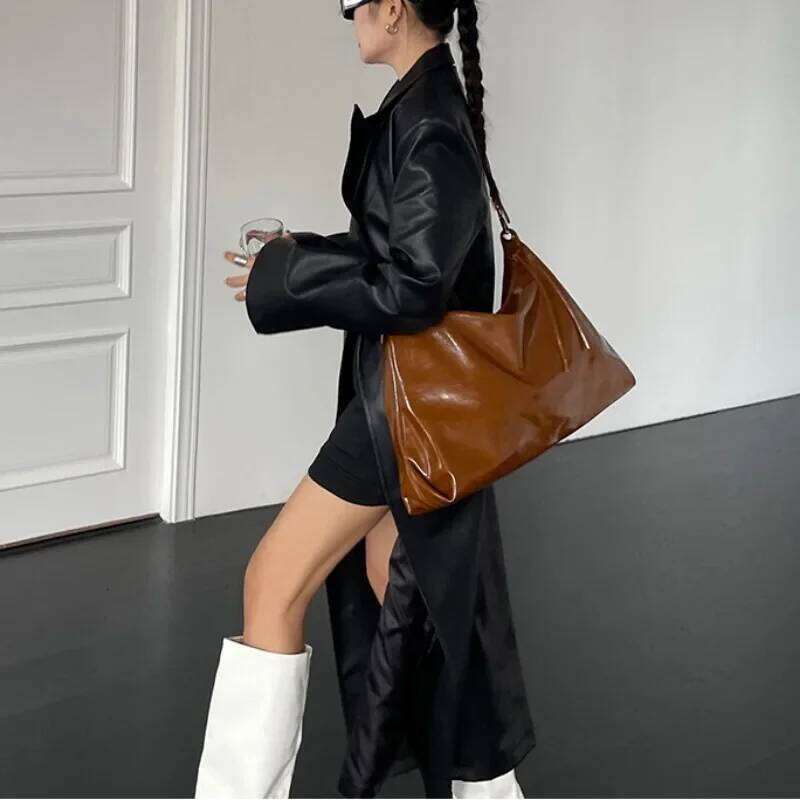 MBTI Bury Womens Tote Aesthetic Vintage Fashion Advanced Leather Shoulder Bag Autumn And Winter Large Capacity Handbag