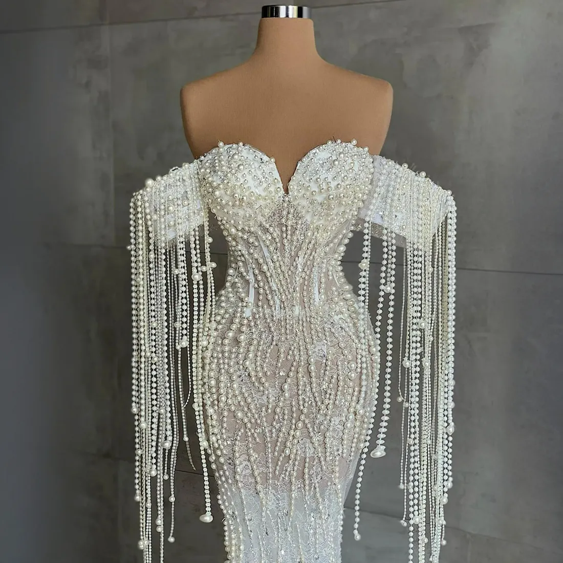 Stunning Tassels Beaded Wedding Dress Luxury Off The Shoulder Mermaid Bridal Gown Fashion Pearls Bride Dresses Customized