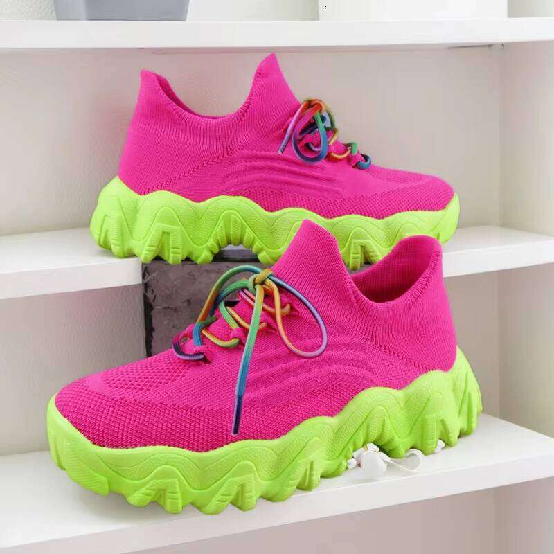 Hot Selling Factory Price Men and Women Low Top Socks Sneakers Couple Fashion Casual Running Shoes