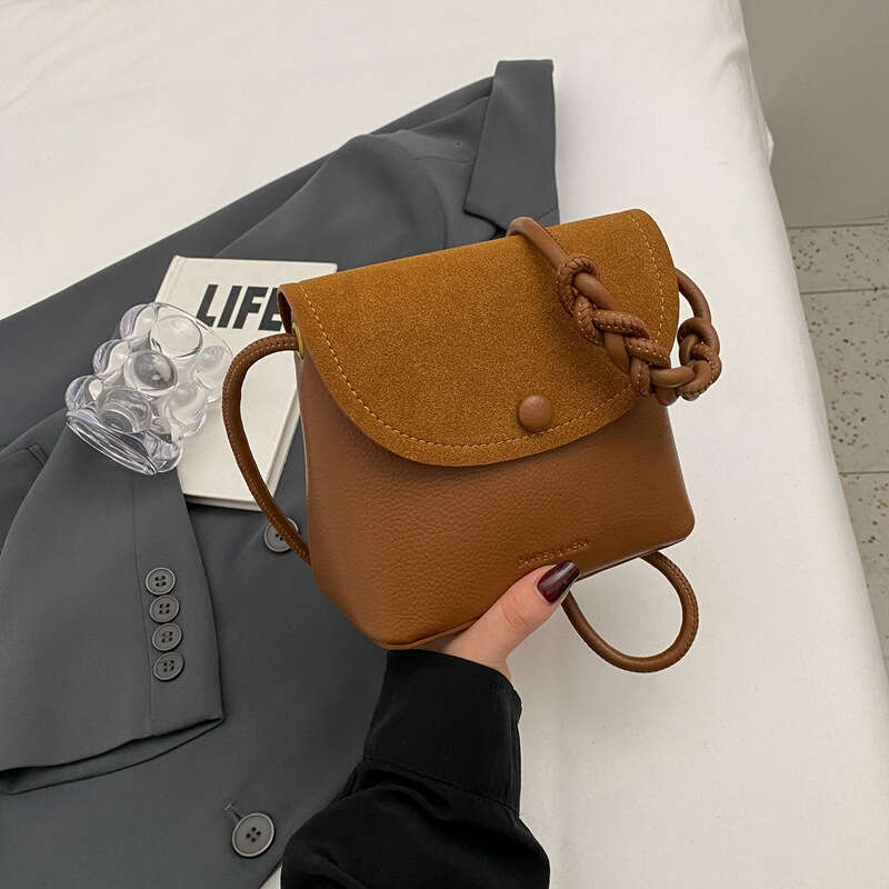 Trendy Women's Bags 2023 New Niche Design Shoulder Textured Fashion Crossbody Bucket Bag for Women