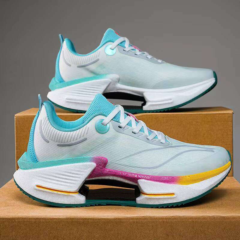 Stylish and Comfortable Couple Running Lightweight Sneakers Breathable Upper Sport Shoes