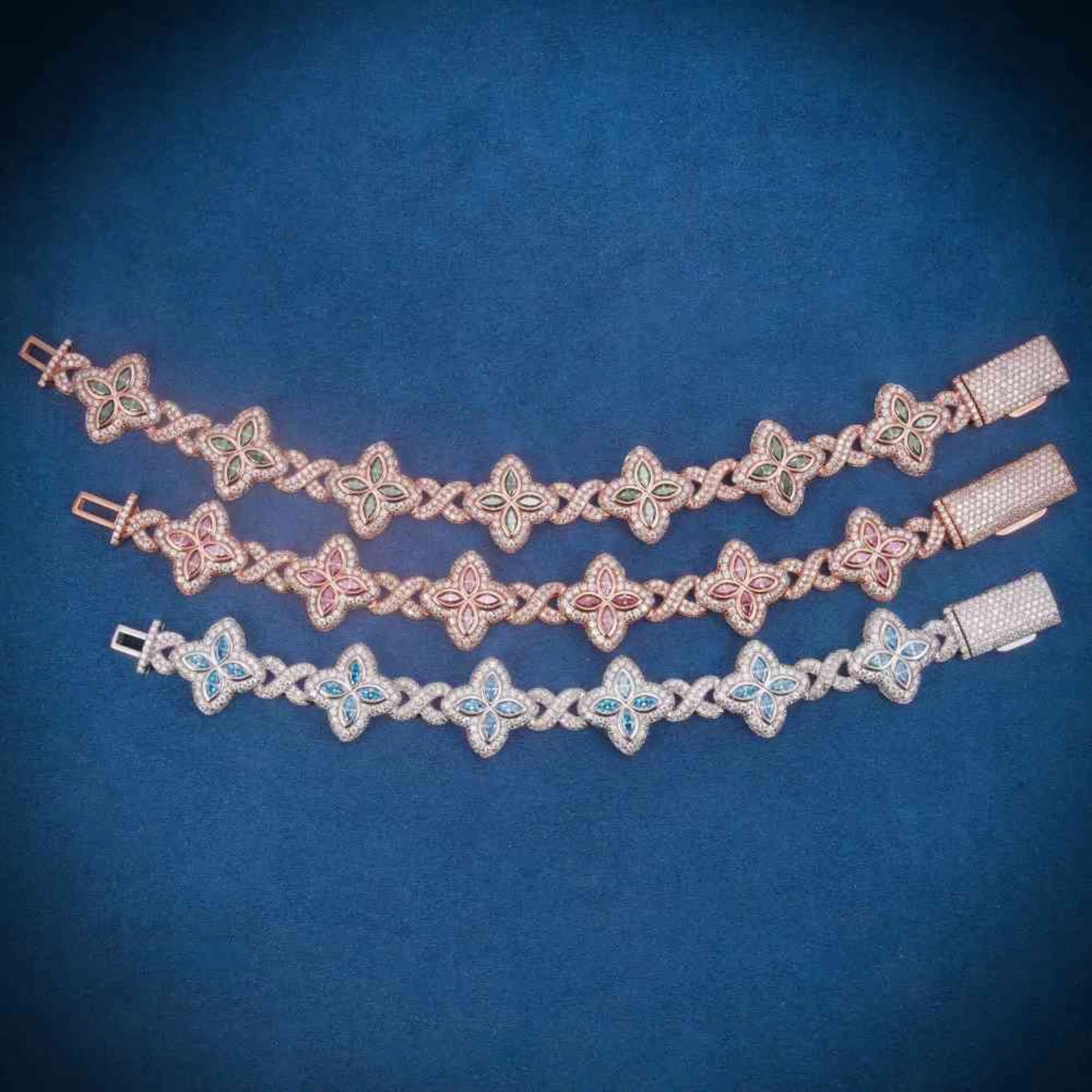 19MM Colored Moissanite 4 Leaf Clover Infinity Link Bracelet Luxury Iced Out Design Sparkling Gemstone Jewelry for Men and Women
