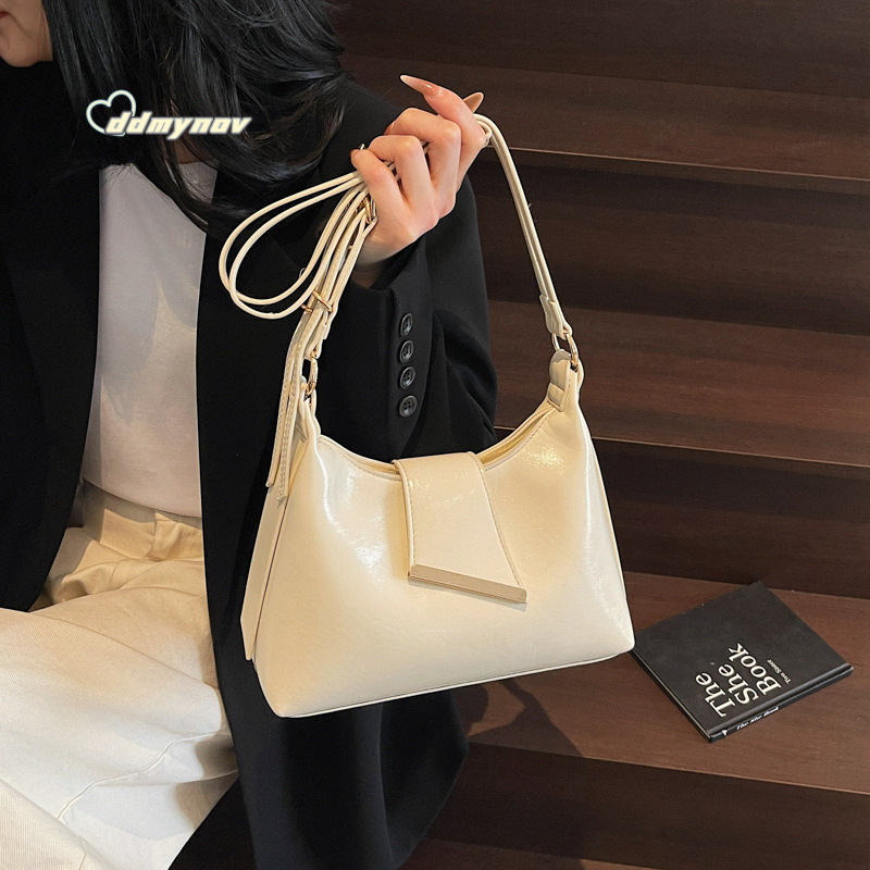 2025 Summer Trend New Women's Solid Simple Stylish Underarm Handbag Candy Color Shoulder Bag ddmynov