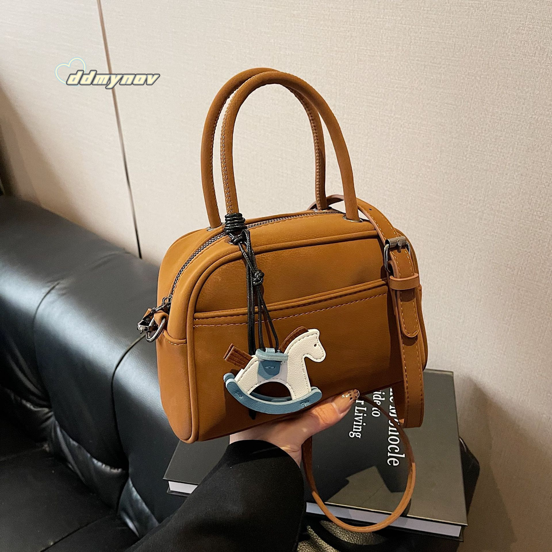 Minimalist High-End Niche Handbag Korean Style Trendy Fashion Casual Bags New Commuter Women's Shoulder Crossbody Bag ddmynov