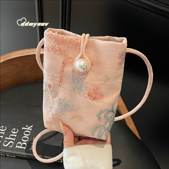 Chinese Style Embroidered Phone for Women 2025 Summer New Trendy Fashion Versatile Casual Shoulder Crossbody Bag ddmynov