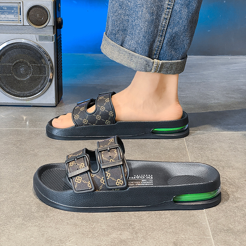 designer men's new high-end slippers, cross-border men's summer outerwear appeal, soft-soled European and American style cool slippers, free