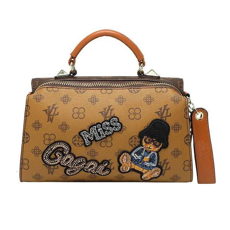 Light Brand Women's Handbag 2025 New Retro Single Shoulder High-End Designer Boston Embroidery Cartoon Crossbody Bag