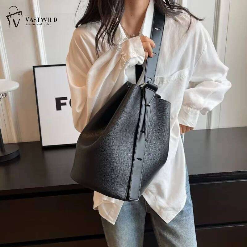Retro Small Solid Color Leather Shoulder Bags For Women 2025 Designer Korean Fashion Female Handbags Underarm Bag