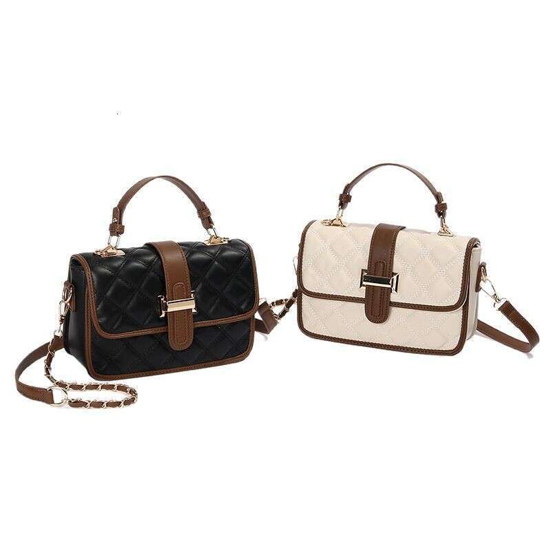 2025 New Quilted Chain Crossbody High-end Handheld Shoulder Fashion Simple Versatile Light Luxury Small Square Bag