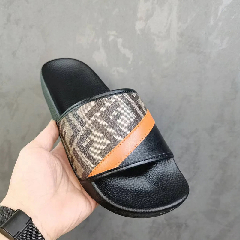 hot free shipping Designer Shoes for woman and men outdoor summer slippers sport beach shoes fashion classic Scuffs brown