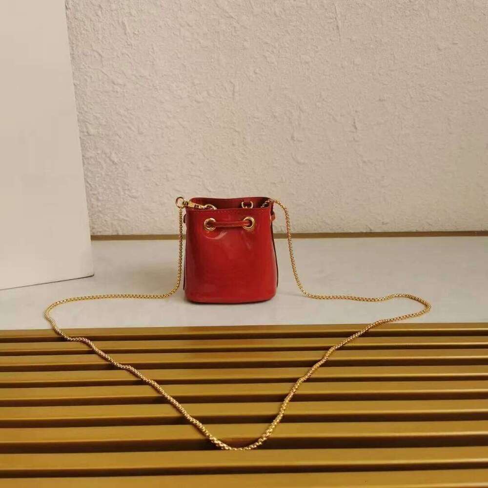2025 Women's Cowhide Leather Crossbody Bag With Fashionable Flip Shoulder Small Square Bag, Handbag And Wallet