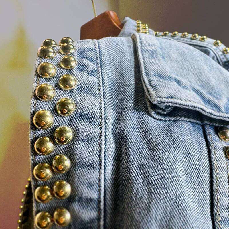 Spring Autumn Korean Heavy Work Rivet Big Pocket Blue Denim Jackets Women Casual Long Sleeve Short Cowboy Cardigan Jacket Coat
