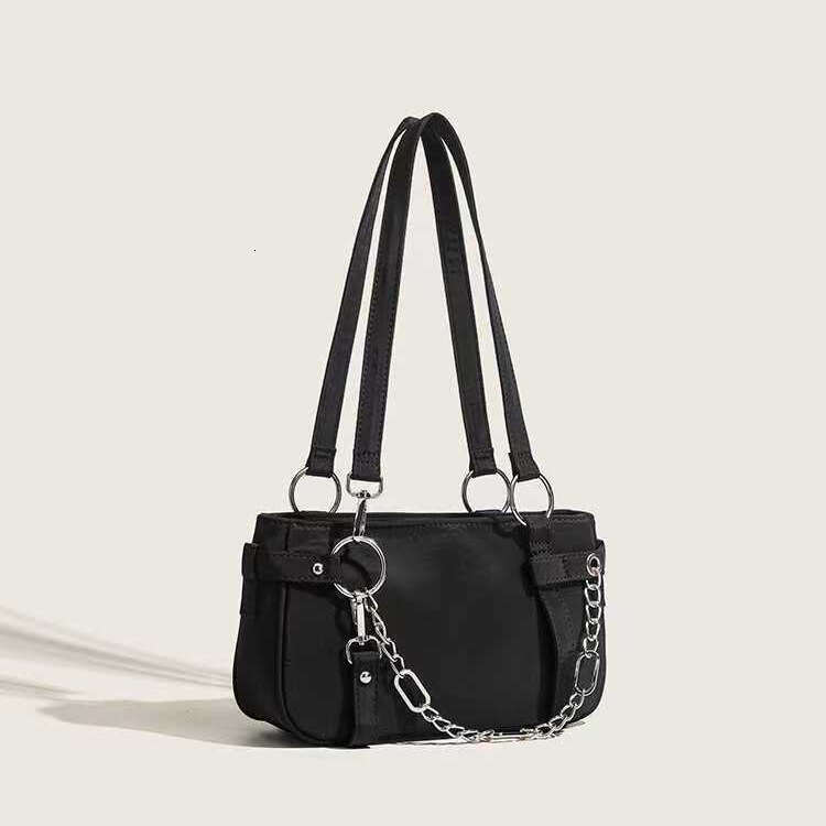 Niche Design New Cool Girl Motorcycle Underarm High-end Fashion Trend Chain Handbag Shoulder Bag