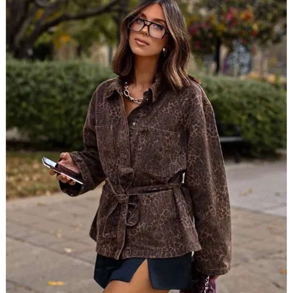TRAFZA Women Fall Winter PU Leopard With Lace-up Lapel Pocket Button Lined New 2024 Fashion Vintage Leather Jacket