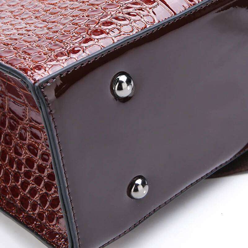 2025 Quality Women Leather Handbags Big Tote High Capacity Female Shoulder Crossbody Bag Simple New Style
