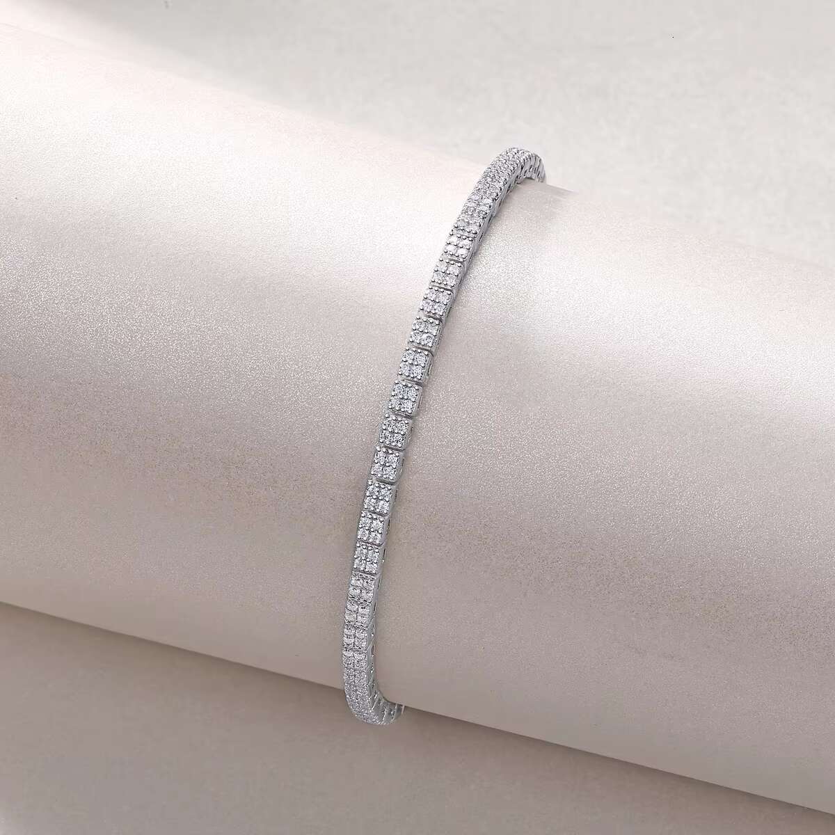 Moissanite Bracelet Hot Sale Womens Fashion Jewelry Moissanite Tennis Bracelet