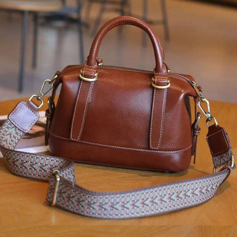Vintage Style Genuine Leather Women's Large Capacity Handbag Crossbody Bag New Model Boston Saddlebag Motorcycle Equipment A