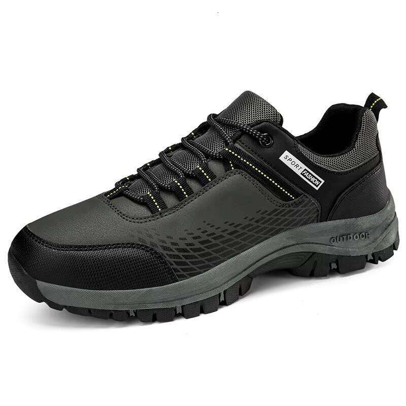 Hot Selling Outdoor Men Climbing Shoes Breathable Lightweight Mountain Hiking Boots