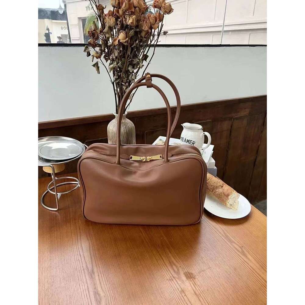 2025 new genuine leather women briefcase handbag fashion designer retro boston wallet bowling shoulder hobo bag