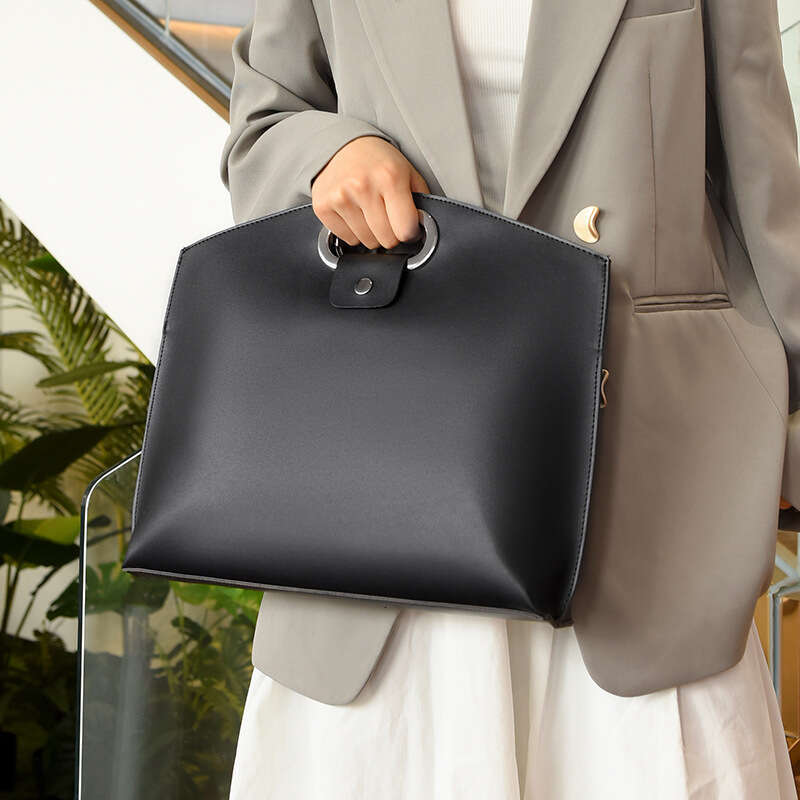 Minimalist High-End Women 2025 New Fashion Large Capacity Clutch For Work Commute Laptop Bag