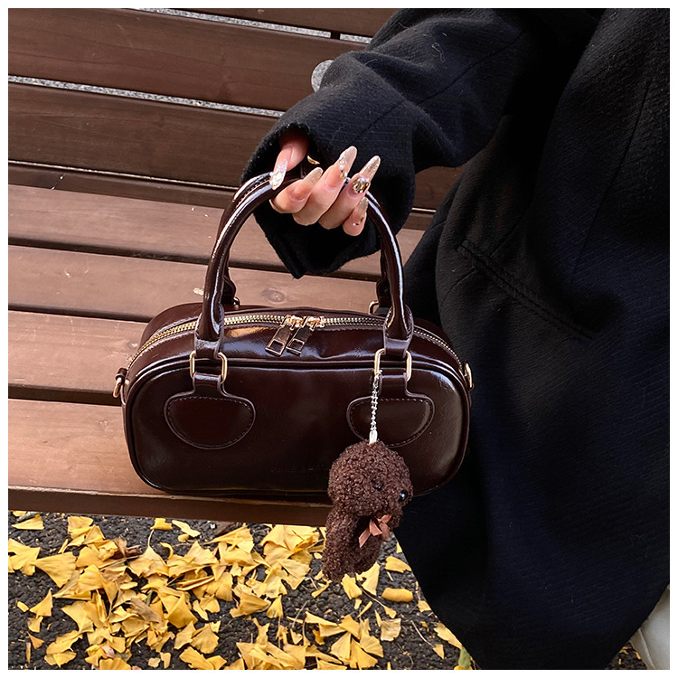 Free Shipping 2025 New Designer Bag Luxury Wallet Fashion Shoulder Crossbody Bag Niche Retro Fashion Handbag