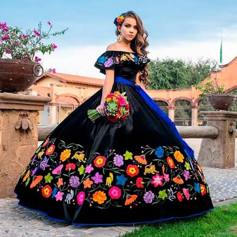 Mexican Style Embroidery Ball Gown Quinceanera Dresses Colorful Flowers Sweet 16 Dress Vestido De 15 Anos Lace-Up Customized Black Prom Wear
