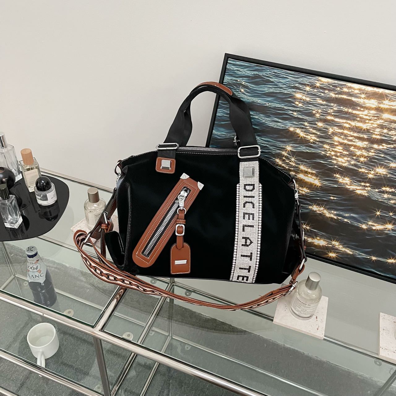 Free Shipping New Bag Women's Luxury Handbag Noble Feel Shoulder Bag Designer Tassel Rhinestone Bag Fashion Crossbody Bag