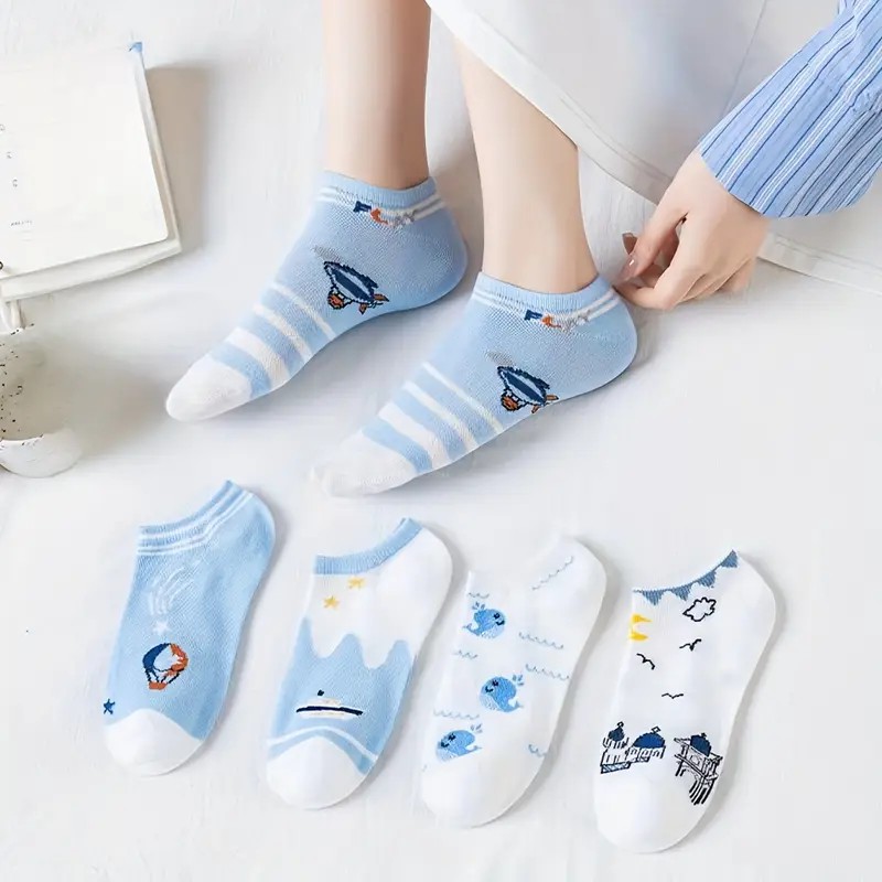 Blue Low-Cut Cartoon Non-Slip Boat Socks for Women - Casual & Cute Spring/Summer Footwear