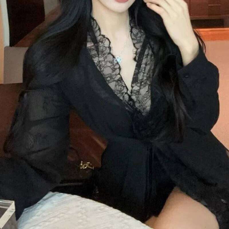 DEAT Fashion Women's Lace Patchwork Edge Sunscreen Shirt Loose Solid Color Lace-Up Long Sleeve Tops Female Trendy 11A03915