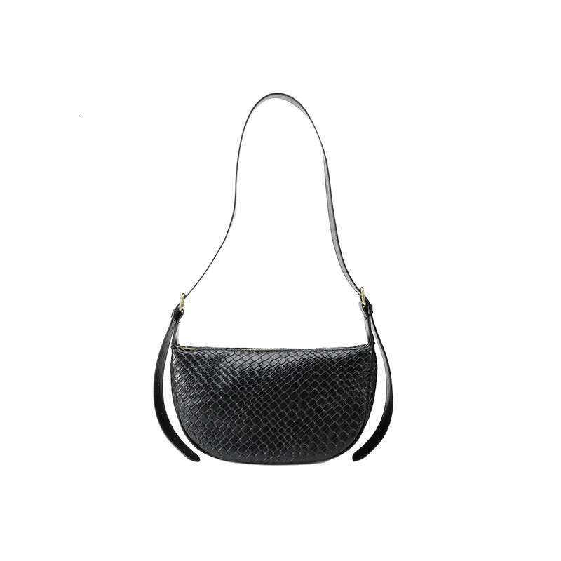 This Spring and Summer Versatile Crescent Fashion Casual Shoulder Trendy Woven Pattern Crossbody Bag